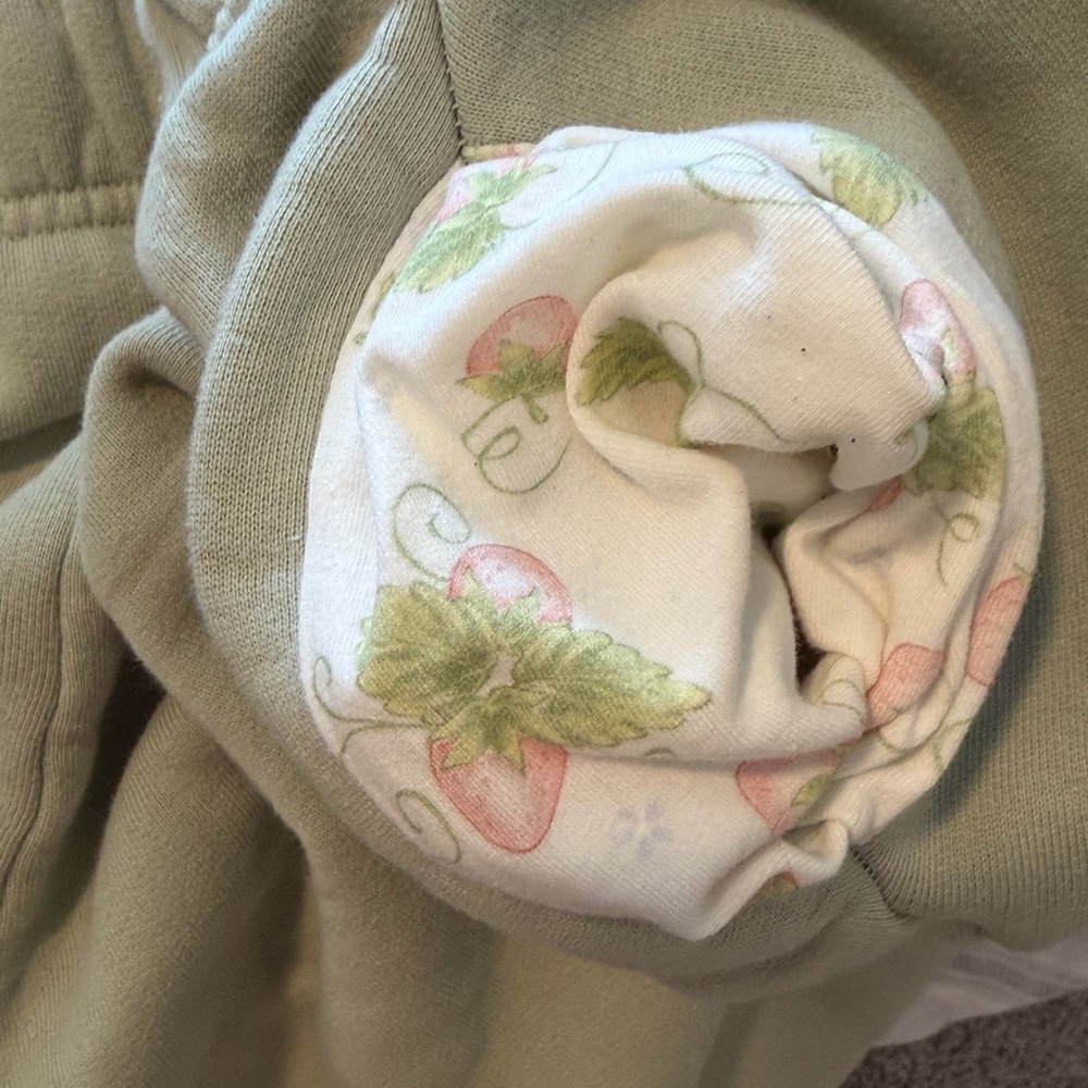 M. Fraise Go To Cinchable Sweatpants in Sage Green - Mia Maples - Picture 10 of 15
